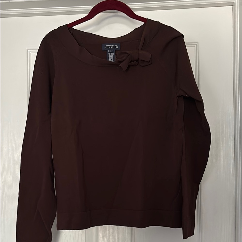 Jones new york light sweater with side tie